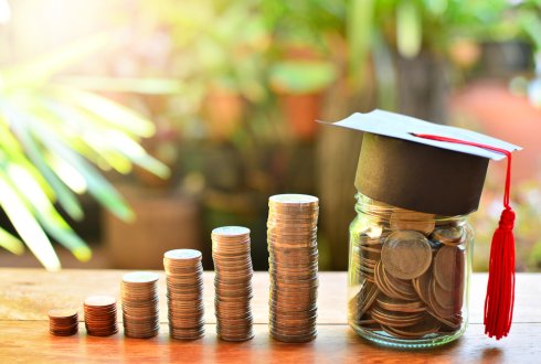 Top 20 scholarships Colleges in India